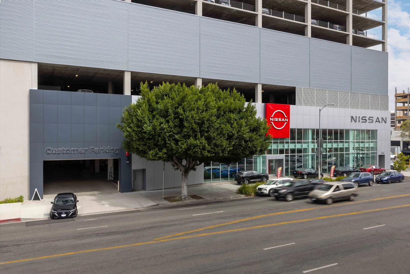 Nissan of Downtown LA